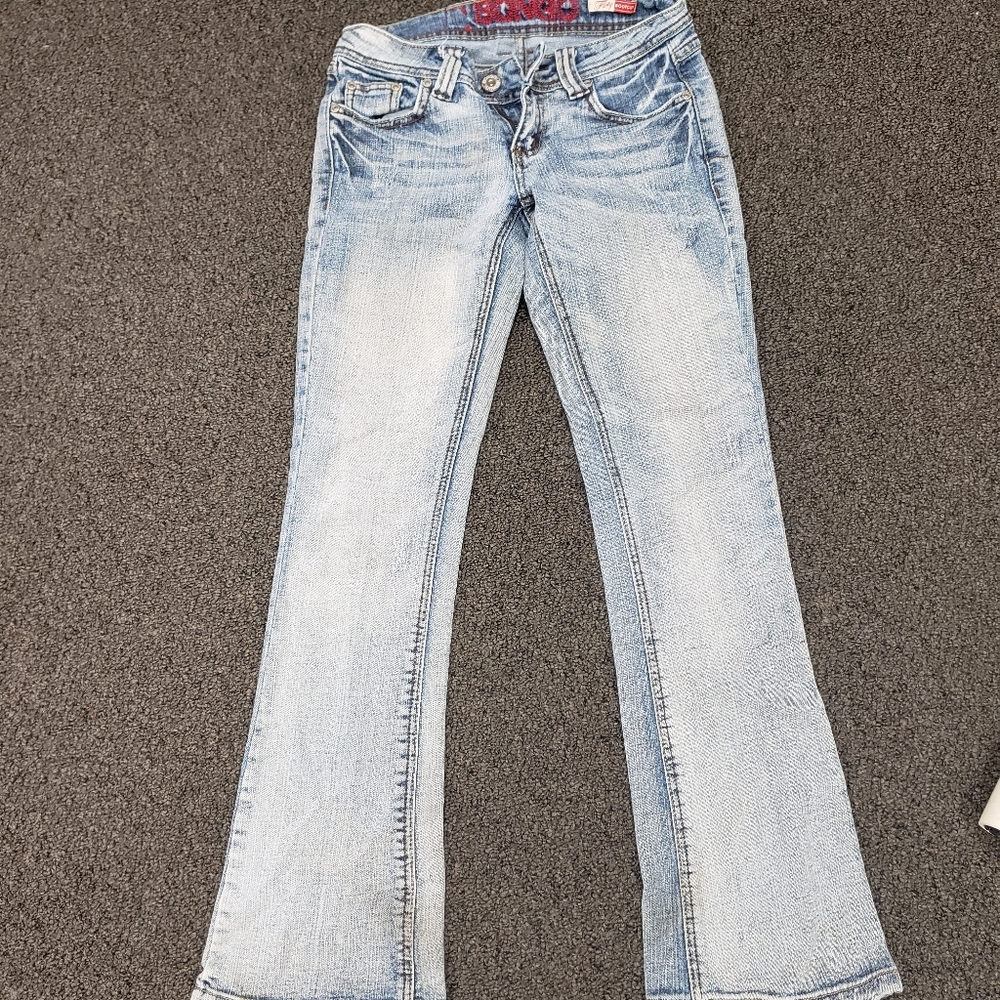 Jean's